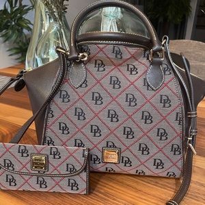 DOONEY & BOURKE Sydney Logo
Dome Satchel with matching wallet- Never used